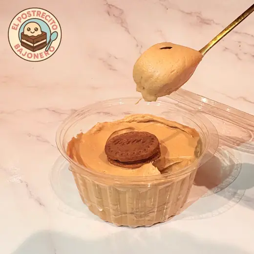 Mousse de dulce de leche con galletita